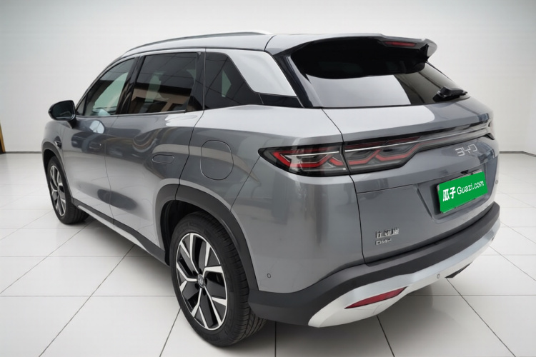 BYD SongL DM-i 2025 car image #5