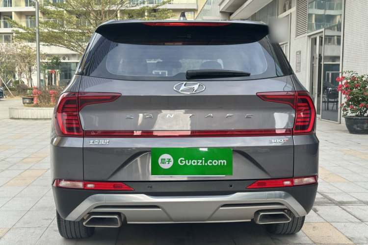 Hyundai Santa Fe 2022 car image #5