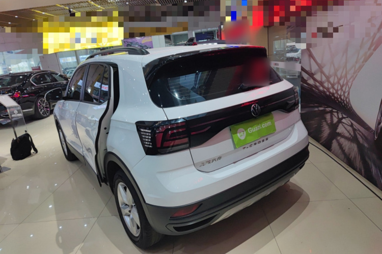 Volkswagen T-Cross 2023 car image #5