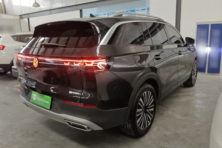 Volkswagen Tavendor 2025 immagine di auto #5
