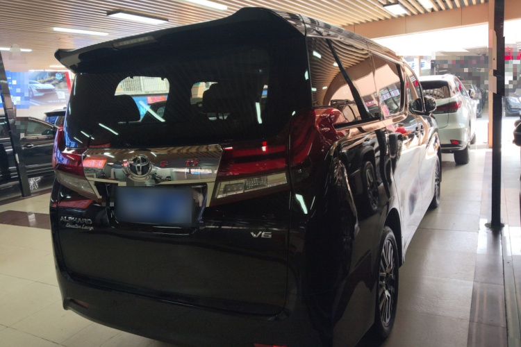 Toyota Alphard 2017 car image #5