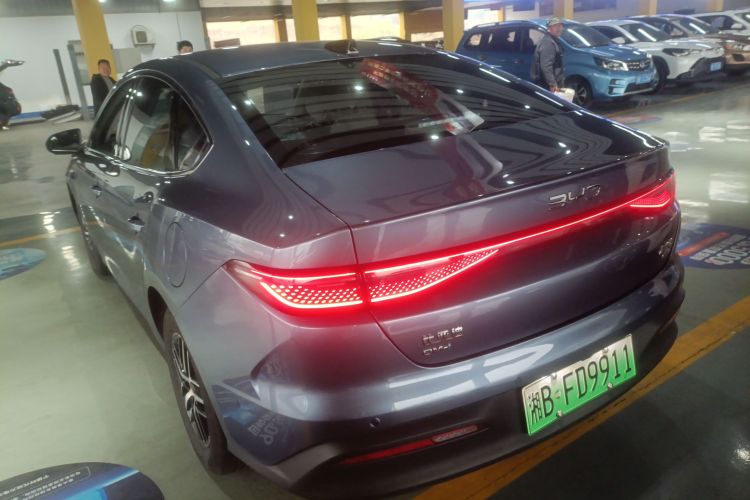 BYD Seal 05 DM-i 2025 #5 BYD Seal 05 DM-i 2025 car image #5