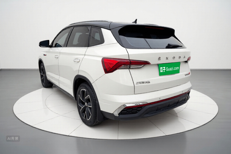 Skoda Kamiq 2022 immagine di auto #5