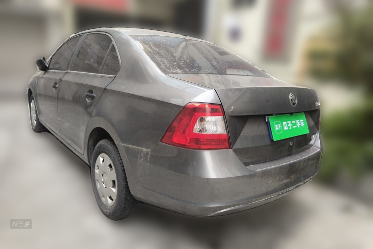 Skoda Rapid 2015 imagem de carro #5