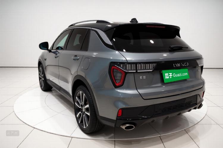 Lynk & Co 01 2021 #5 Lynk & Co 01 2021 car image #5