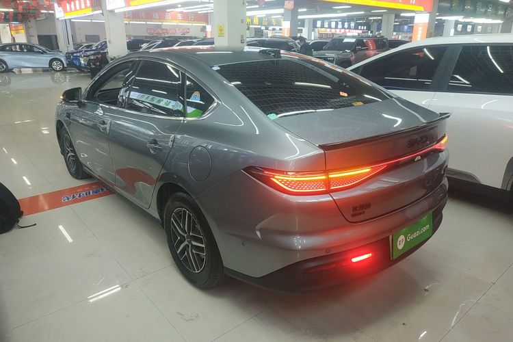 BYD Seal 05 DM-i 2025 immagine di auto #5