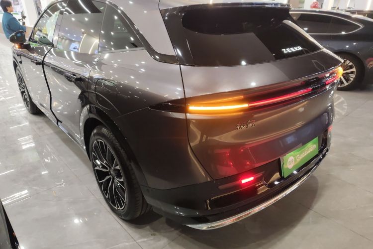 极氪 极氪7X 2025 汽车图片 #5