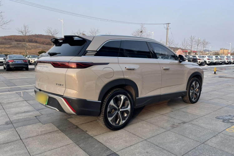 BYD Frigate 07 2023 immagine di auto #5