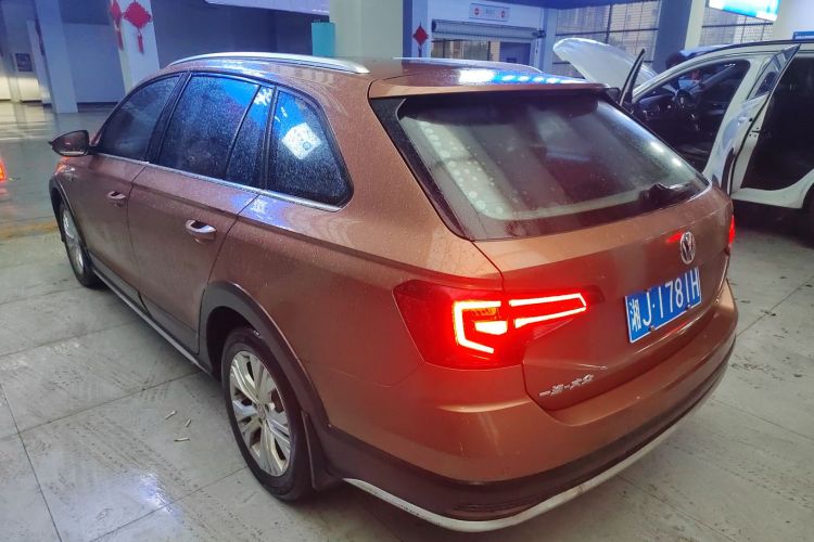 Volkswagen C-Trek 2017 immagine di auto #5