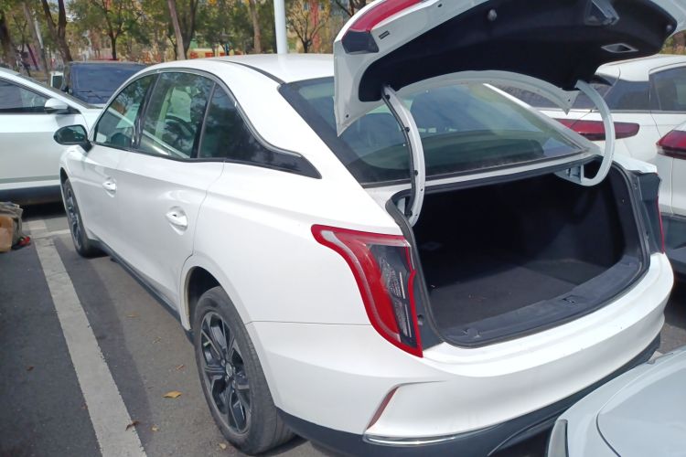 HongQi E-QM5 2024 car image #5