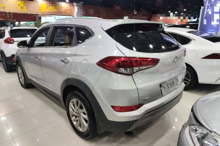 Hyundai Tucson 2017 car image #5