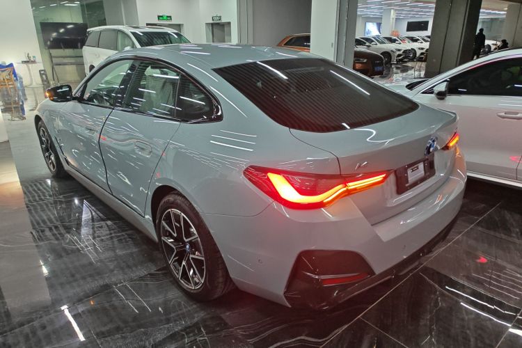 BMW i4 2025 #5 BMW i4 2025 imagen de coche #5