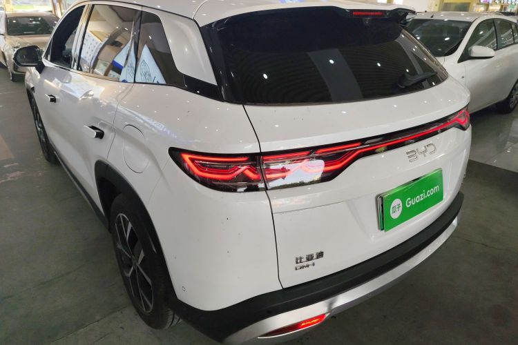 BYD SongL DM-i 2025 car image #5