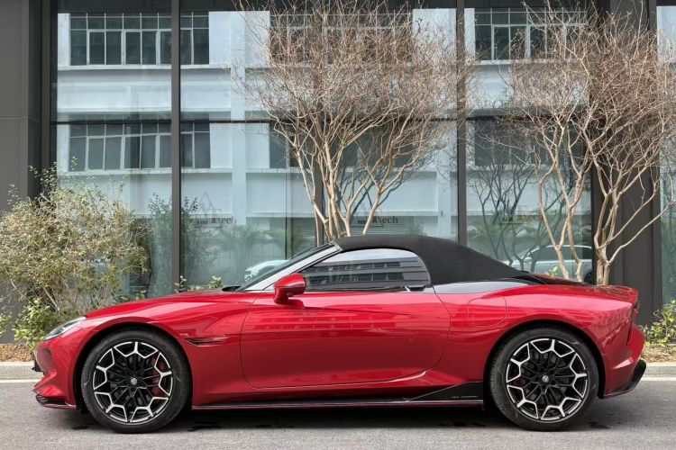 MG Cyberster 2023 car image #5