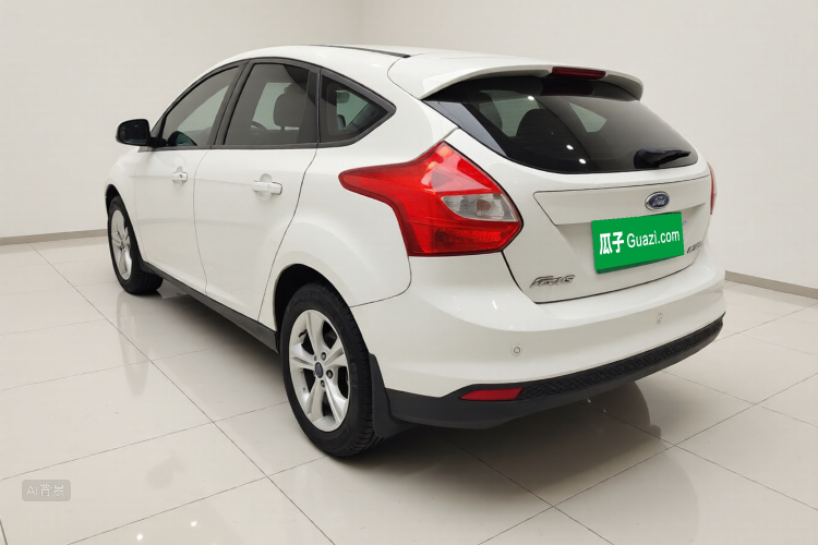 Ford Focus 2014 #5 Ford Focus 2014 car image #5