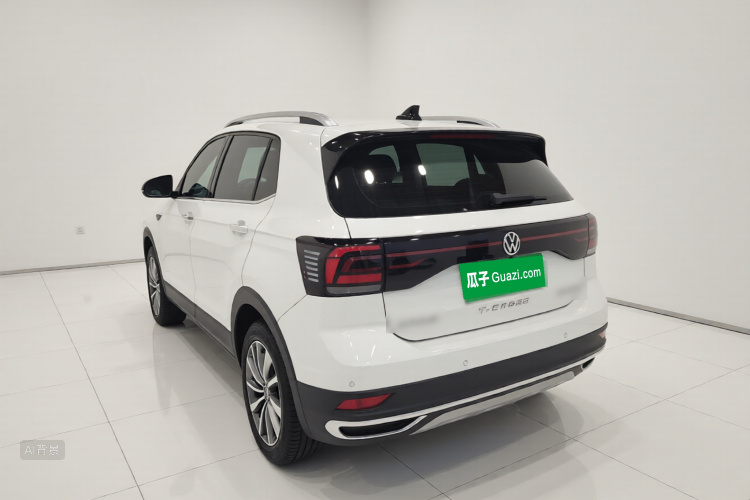 Volkswagen T-Cross 2021 #5 Volkswagen T-Cross 2021 car image #5