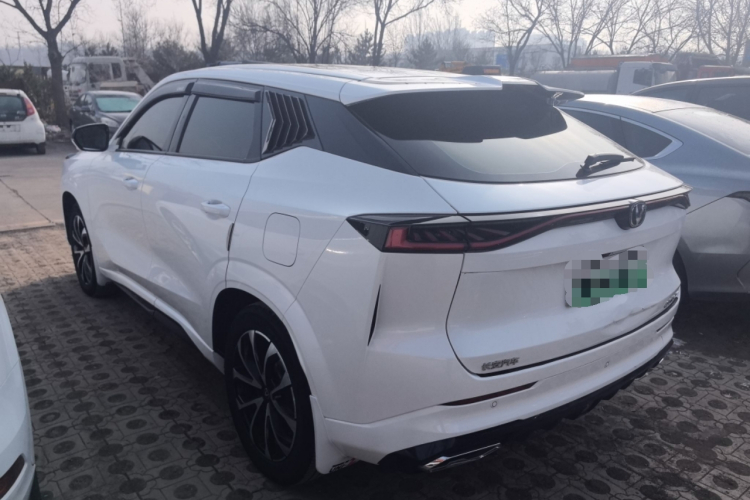 Changan UNI-Z PHEV 2024 car image #5