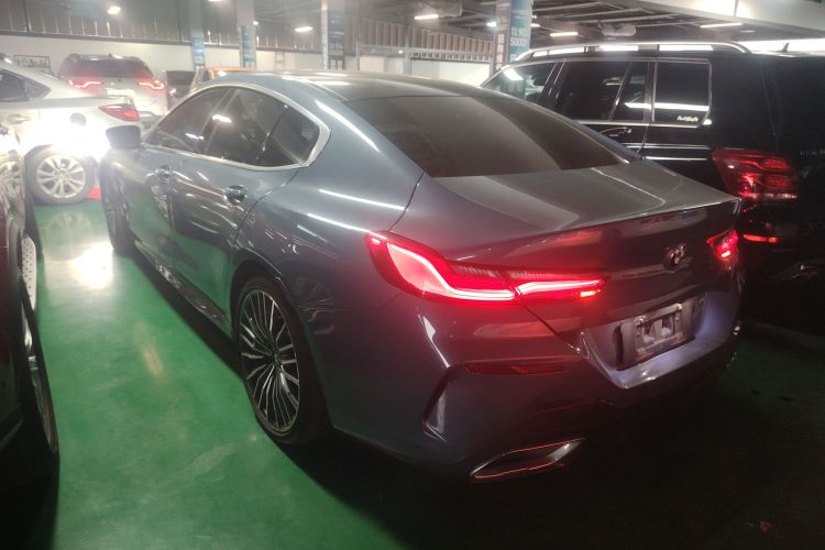 BMW 8 Series 2022 #5 BMW 8 Series 2022 immagine di auto #5