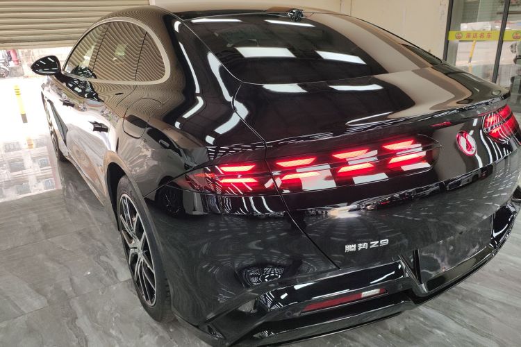 Denza Z9 2024 car image #5