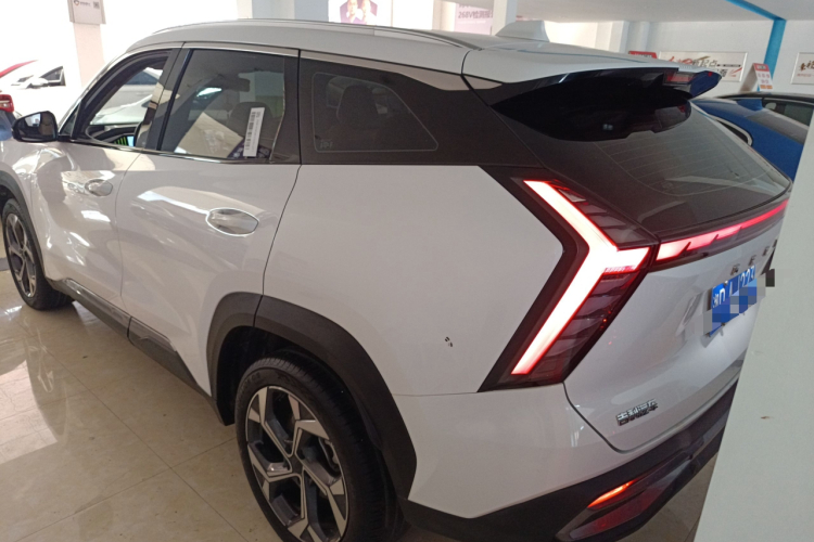 GEELY Boyue L 2023 immagine di auto #5