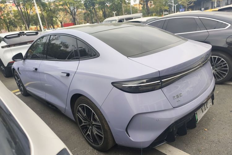 BYD Seal 2025 car image #5