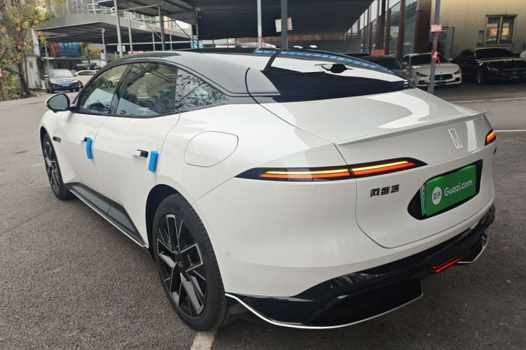 Avatr 06 2025 #5 Avatr 06 2025 car image #5