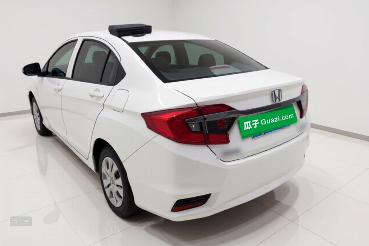 Honda Greiz 2017 car image #5