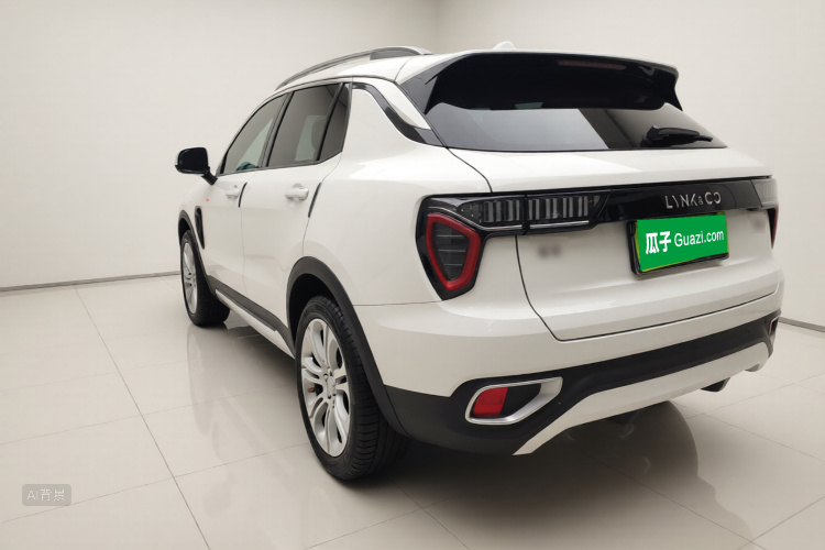 Lynk & Co 01 2019 car image #5