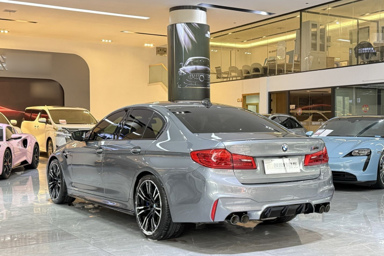 BMW M5 2018 car image #5