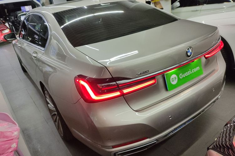 BMW 7 Series 2021 #5 BMW 7 Series 2021 immagine di auto #5