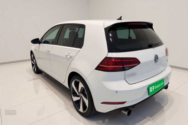 Volkswagen GolfGTI 2018 #5 Volkswagen GolfGTI 2018 car image #5