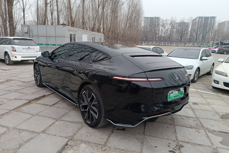 Avatr 12 2024 car image #5