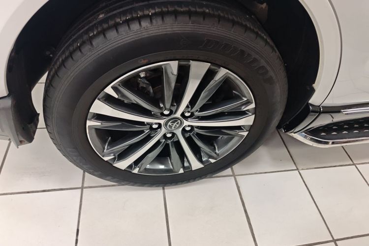 Toyota Venza 2022 car image #5