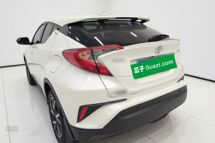 Toyota C-HR 2021 #5 Toyota C-HR 2021 car image #5