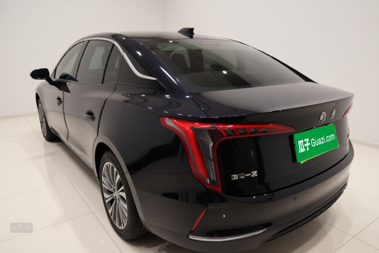 HongQi E-QM5 2023 immagine di auto #5