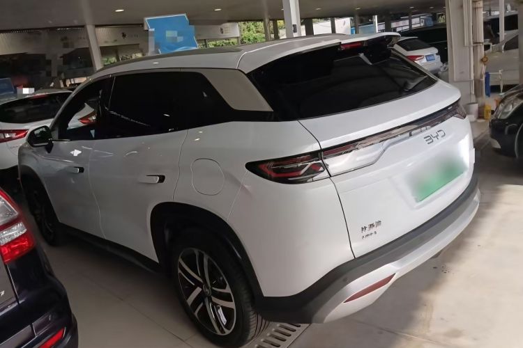 BYD SongL DM-i 2024 car image #5