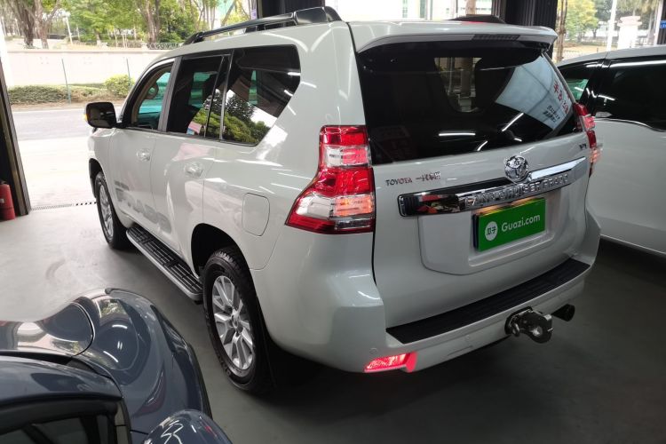 Toyota Land Cruiser Prado 2017 #5 Toyota Land Cruiser Prado 2017 car image #5