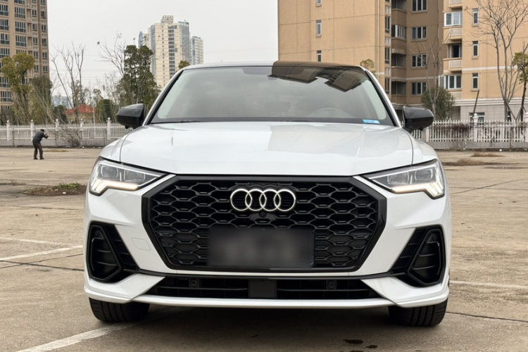 Audi Q3 Sportback 2022 #5 Audi Q3 Sportback 2022 car image #5