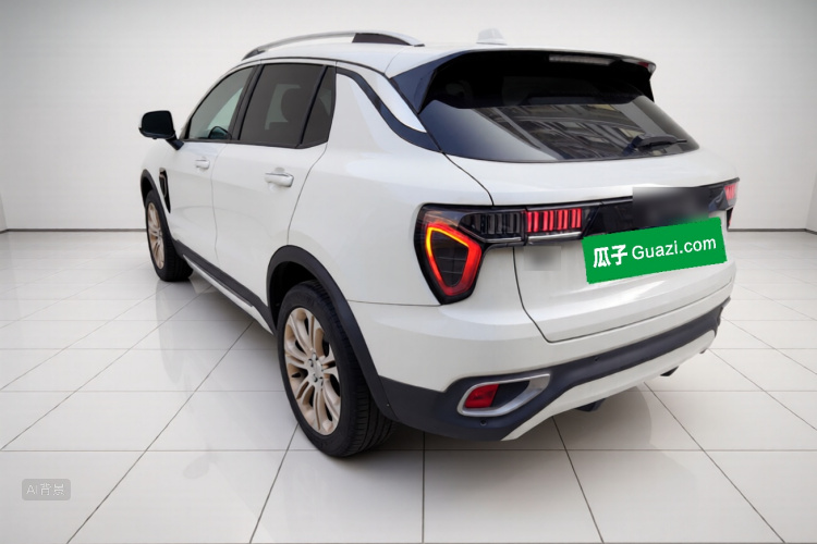Lynk & Co 01 2019 #5 Lynk & Co 01 2019 car image #5