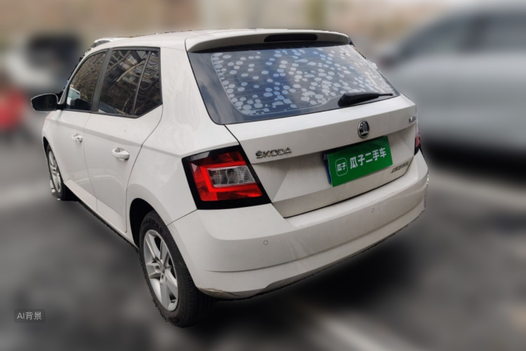 Skoda Fabia 2017 immagine di auto #5