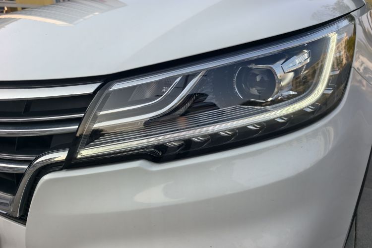 Roewe RX3 2020 изображение автомобиля #5