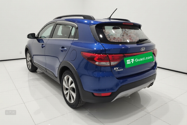 Kia Rio Cross 2018 car image #5
