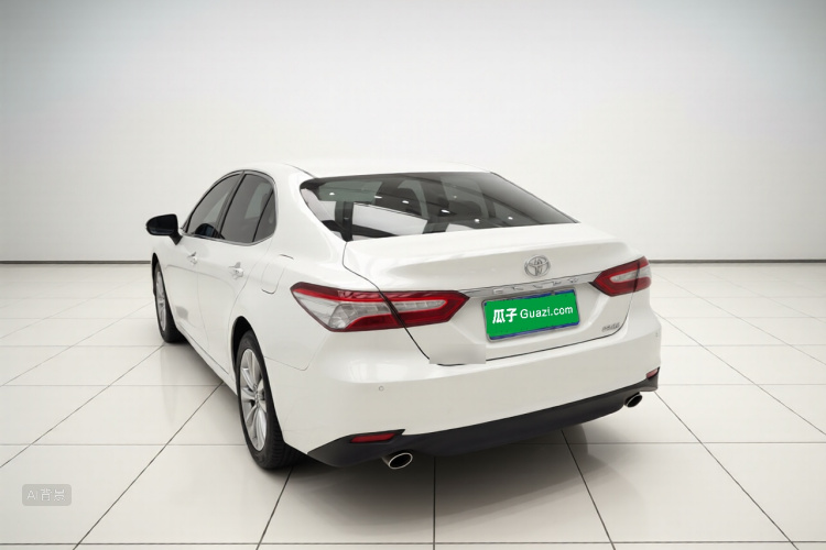 Toyota Camry 2020 immagine di auto #5