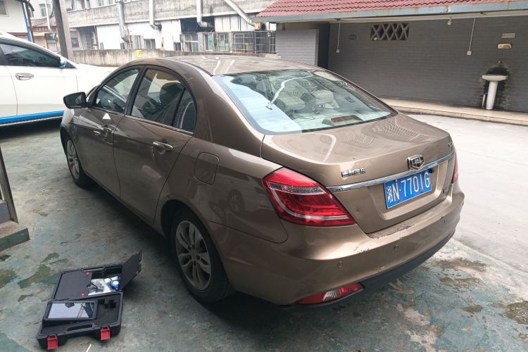 GEELY Emgrand 2015 car image #5