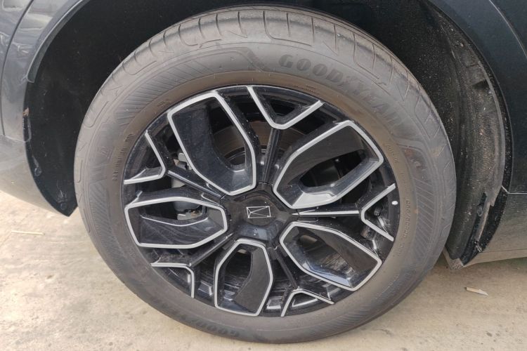 Avatr 07 2025 car image #5