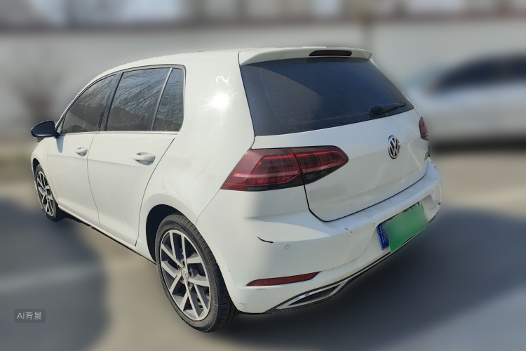 Volkswagen Golf 2018 car image #5