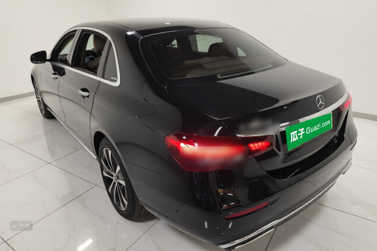Mercedes-Benz E Class New Energy 2023 car image #5