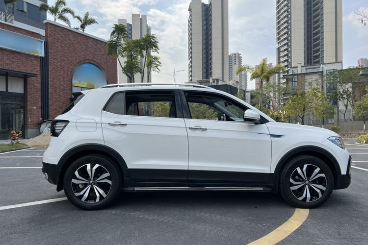 Volkswagen T-Cross 2021 #5 Volkswagen T-Cross 2021 car image #5