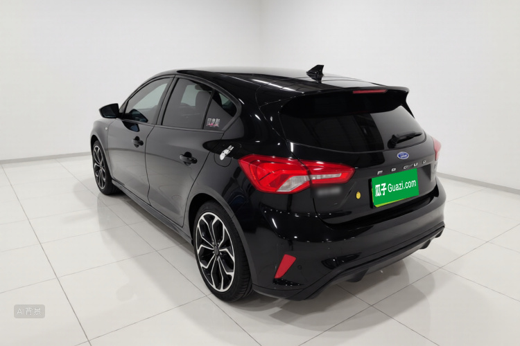 Ford Focus 2019 car image #5