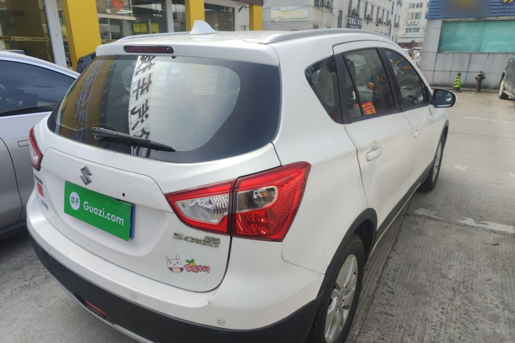 Suzuki S-Cross 2014 immagine di auto #5